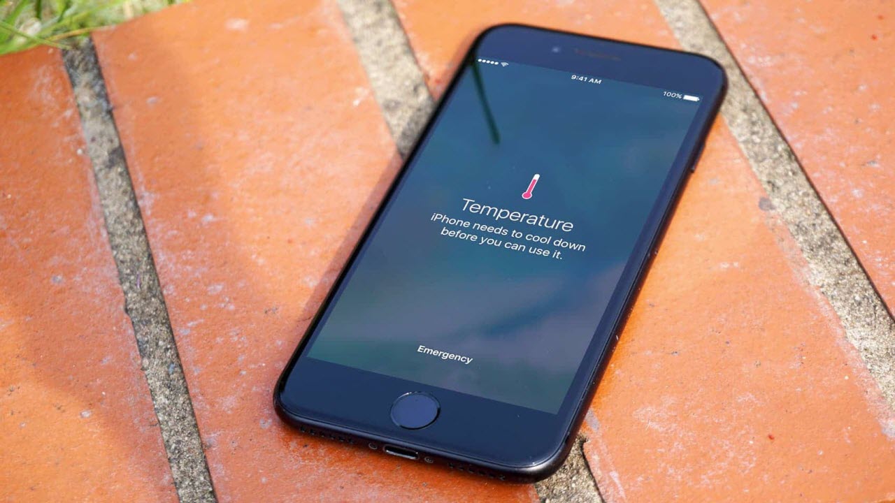 Почему греется Айфон?